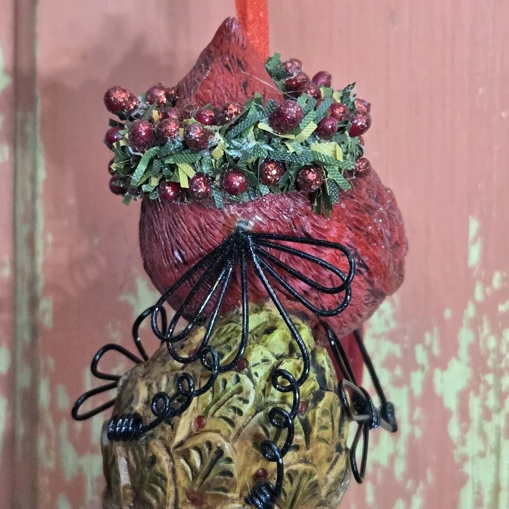 Christmas Cardinal Hanging Ornament  Pinecone Wreath Ribbon Bird‎ Holiday Decor